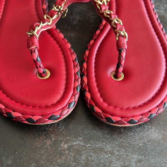 CHANEL Interlocking CC Logo Lambskin T-Strap Sandals - Picture 3 of 11